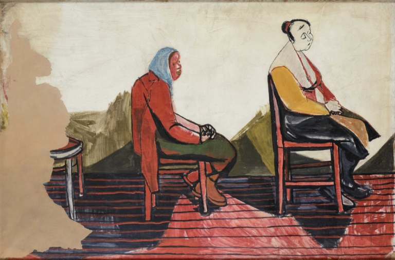 Obraz – widok z boku: dwie kobiety siedzą na drewnianych krzesłach, jedna za drugą.