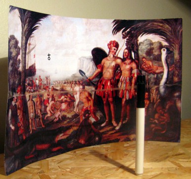 zdjęcie: panoramiczna fototapeta przedstawiająca rysunek rdzennej ludności brazylijskiej w tradycyjnych strojach - korony z piór na głowach i naszyjniki z zębów zwierząt