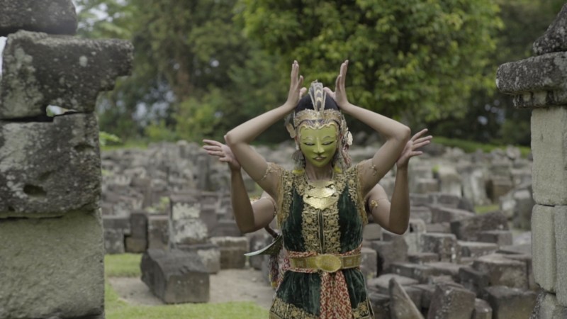 Druga skóra. Wayang, maska i tradycyjny taniec na Jawie. Spotkanie na wystawie „Upadek. Grawitacja”