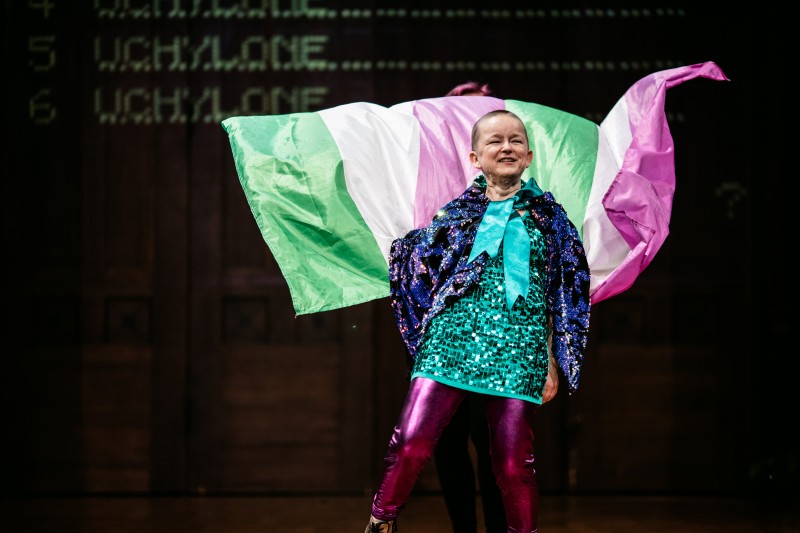Sierpniowy cykl zajęć choreograficzno-ruchowych w Zachęcie | Zróbcie miejsce dla pokraki!