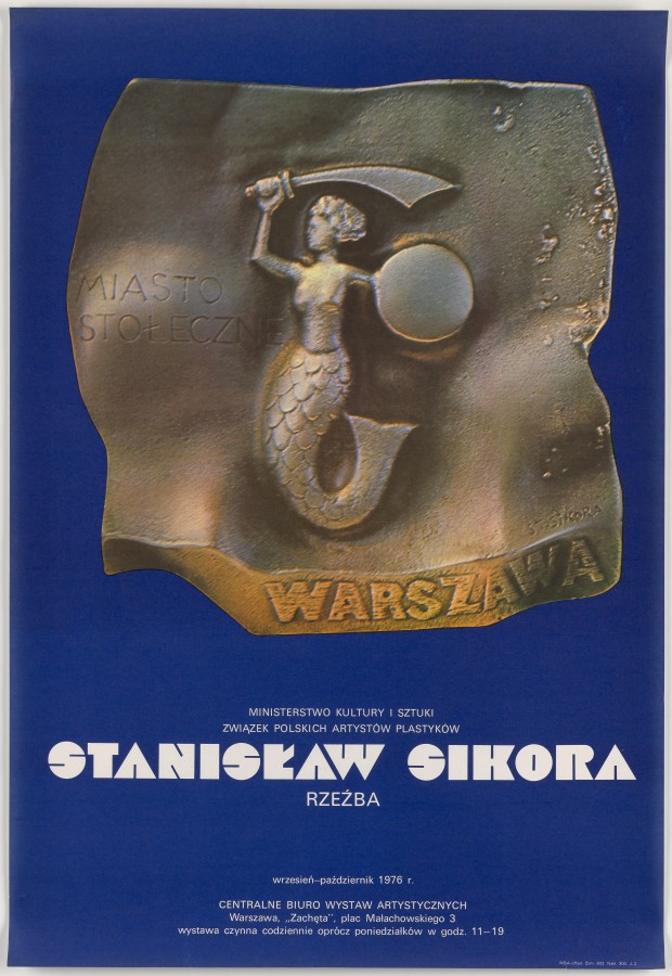 Na niebieskim tle medal z warszawską syrenką i napisem: miasto stołeczne warszawa. Poniżej białe napisy w tym największy: Stanisław Sikora.