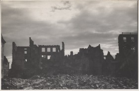 Zdjęcie pracy Rynek Starego Miasta, ruiny